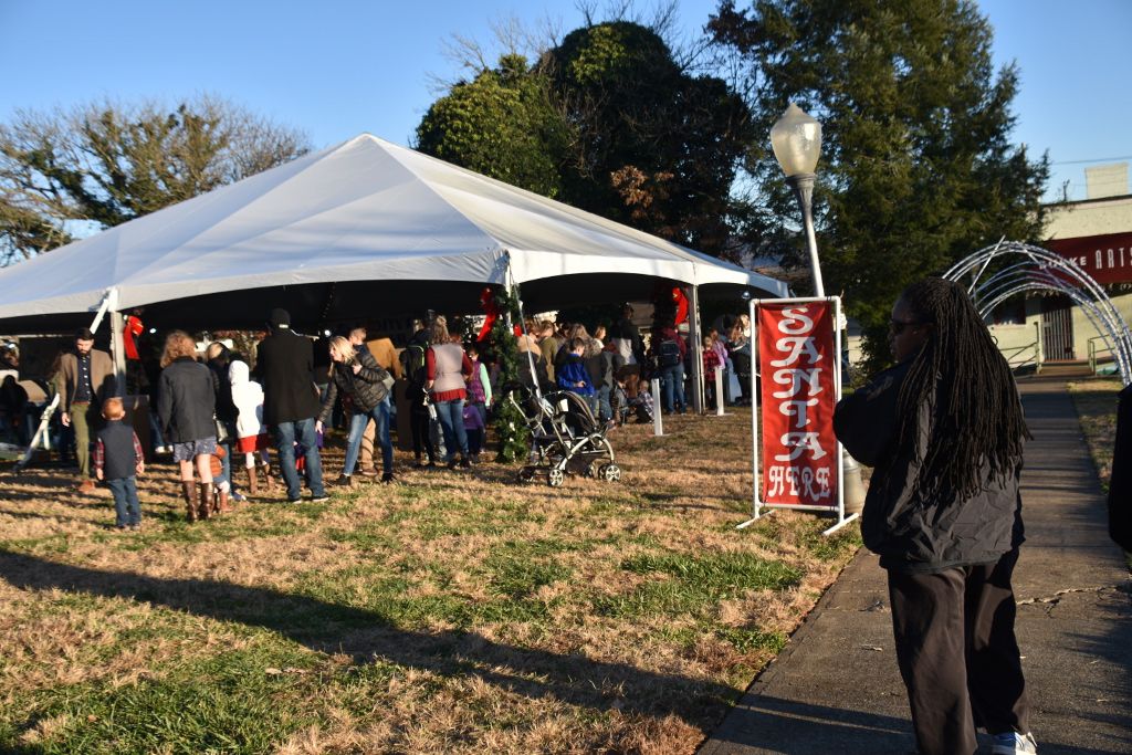 tree lighting 11-2019 173 (1024x683).jpg